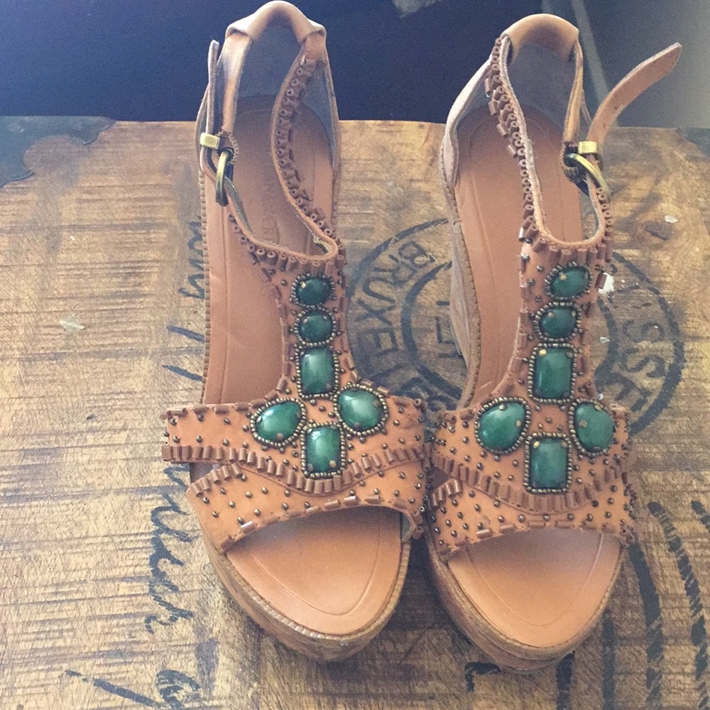 Women’s banana republic wedges